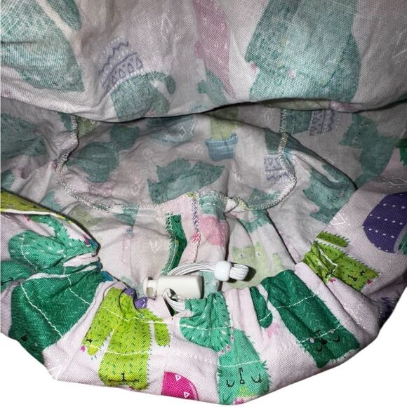 Bundle of 5 Scrub Hats – Fun, Whimsical Prints! ?‍⚕️
✨ main image 4